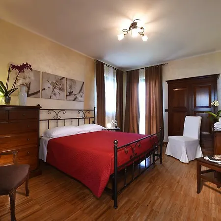 Nocleg ze śniadaniem Vecchio 4*