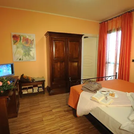 فندق مبيت وإفطار Vecchio Castagnito